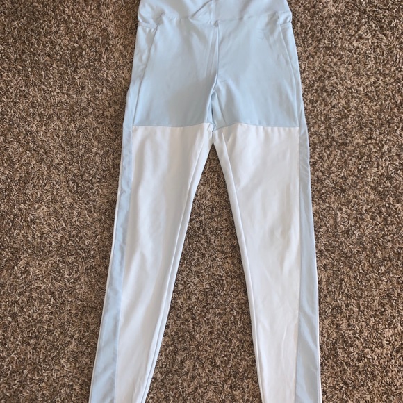 Gymshark set - Picture 2 of 4